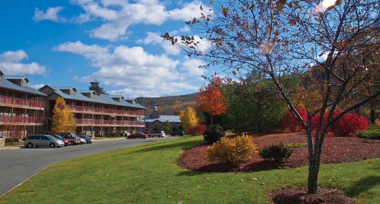 Holiday Inn Club Vacations Oak N Spruce Resort In The Berkshires Lee Exterior foto